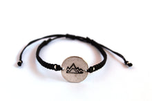 Load image into Gallery viewer, Globetrotter &quot;mountain&quot; macrame bracelet