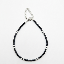Load image into Gallery viewer, Glass Beaded Anklet
