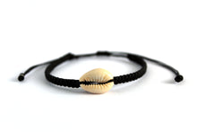 Load image into Gallery viewer, Cowrie Surfer Dude bracelet black SR001