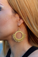 Load image into Gallery viewer, Brass lace earrings NJS335G