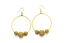 Load image into Gallery viewer, Beaded Hoop earrings gold