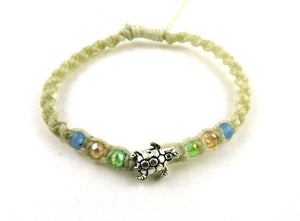 Sr751e turtle macrame bracelet