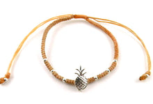 Load image into Gallery viewer, SR771 coral-peach pineapple macrame bracelet